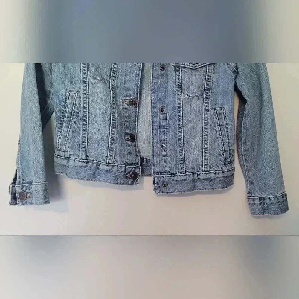 OshKosh B'gosh Kids Classic 100% Cotton Trucker Denim jean Jacket